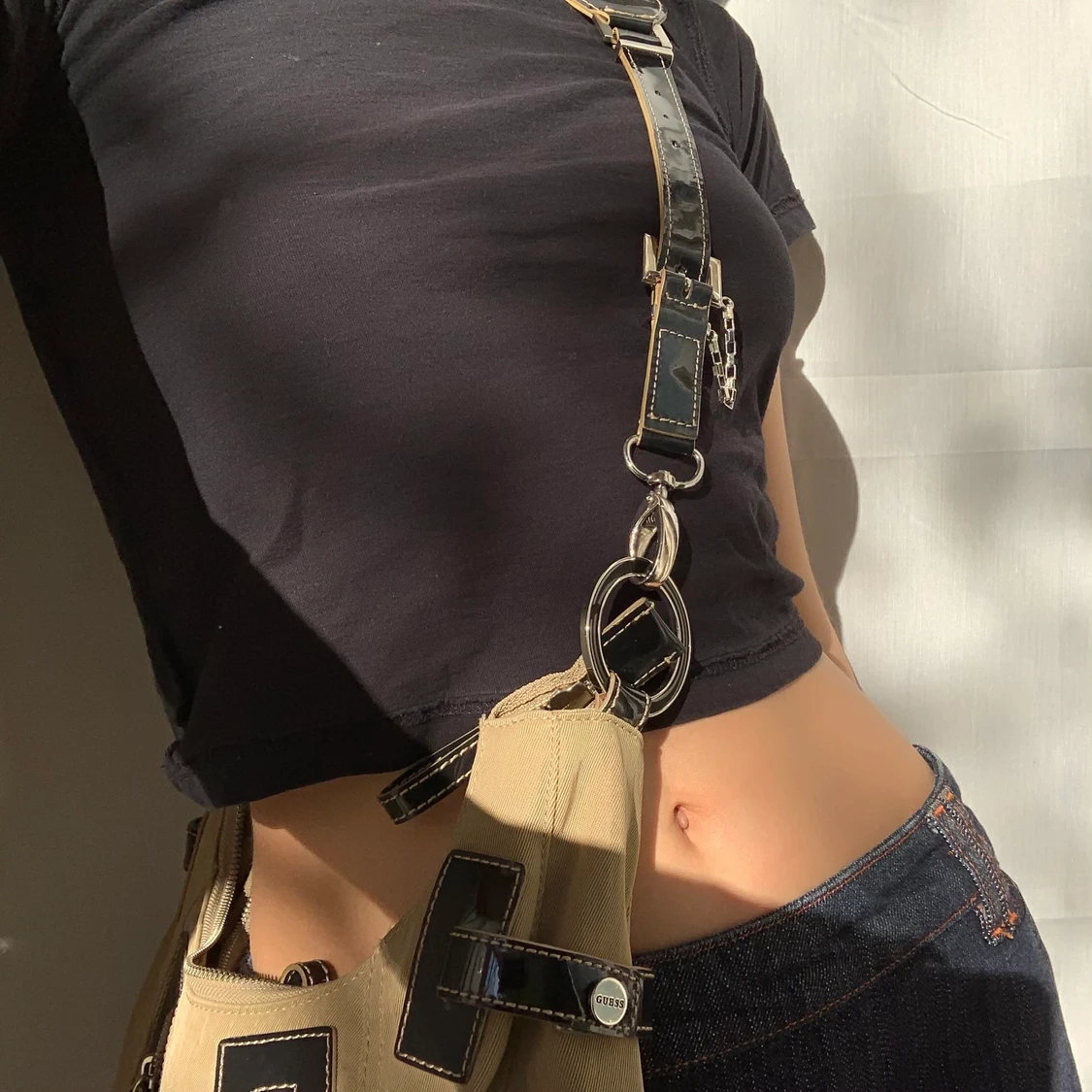 GUESS Axelväska  - 91