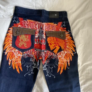 Feta byxor - Så feta byxor😍 Köpte här på plick för 500 men passade inte mig så säljer vidare.  