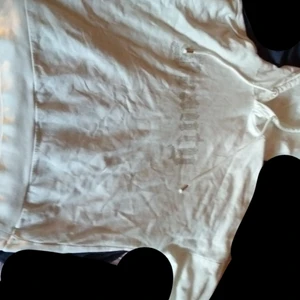 Hm huddie - En vit HM huddie, kontakta för fler och bättre bilder💕