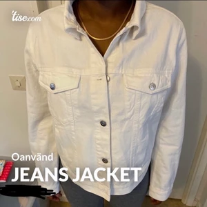 Denim jacket  - Vit, helt oanvänd , ganska ny ! 