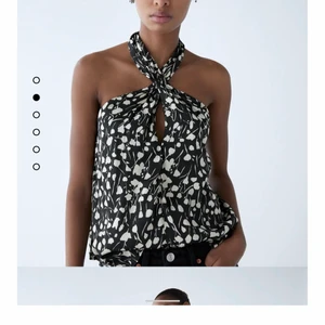 Blommig zara topp - Söker!!! I storlek s-m