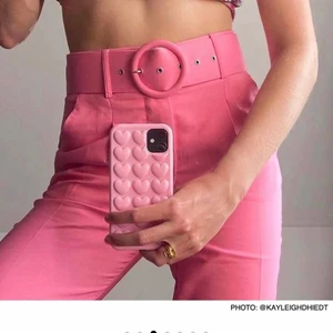 iPhone skal - Helt nytt iPhone skal,  aldrig använt då jag köpte fel storlek, SUPER GULLIGT! Iphone 11 PRO Max 