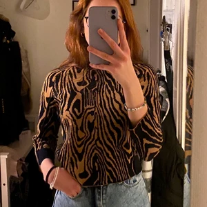 Kofta från hm - Fin och skön kofta från hm, lätt att styla. Frakt ingår i priset 💗