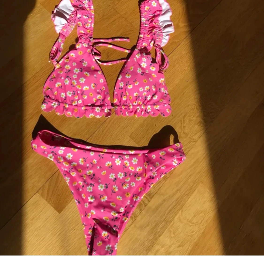 Blommig bikini💖