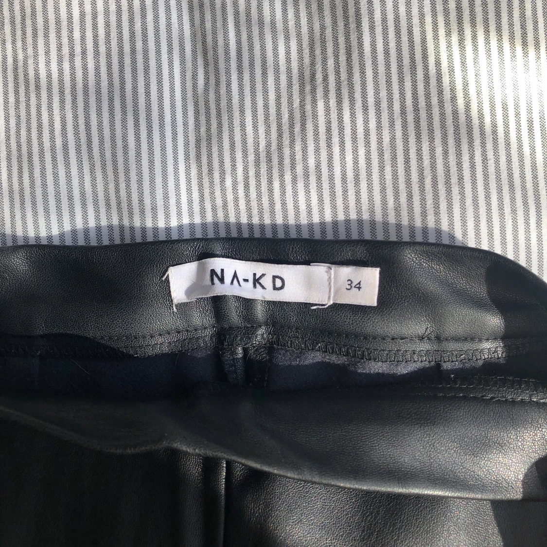 NAKD faux läderbyxa - 90