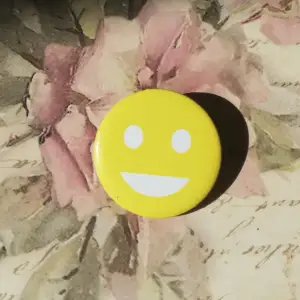 Smileypin