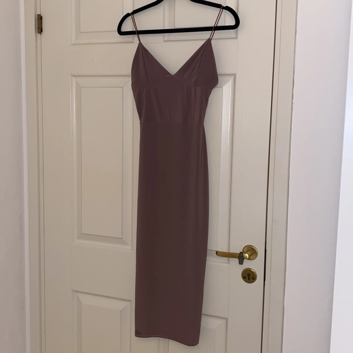 Lång mauve klänning  - 90