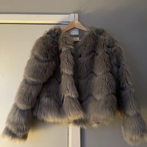 Jacka - Använd bara två gånger