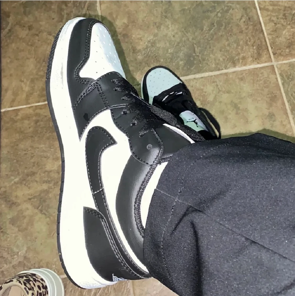 Jordan 1 low black & white - 90