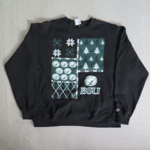 bsu sweatshirt - Svart “BSU” graphic sweatshirt strl 2X (ca XXL skulle jag tro). Passar bra som oversize om man har mindre strl :) 66 kr spårbar frakt.  Skicka meddelande vid frågor/fler bilder!  Notera att små defekter kan finnas då den inte är ny. Större brister nämns tydligt i annonsen/visas på bild. OBS! Bud är bindande!!!!!!! 