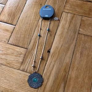 Halsband  - Aldrig använt. Boho-style.