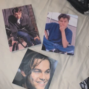 Bilder - Säljer dessa tre Bilder på Leonardo Dicaprio har haft på min vägg ett tag men tröttnat❤️priset är ink