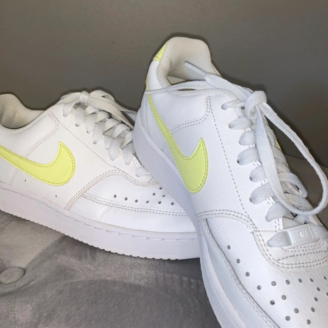 Court Vision Low white Nike sneakers 