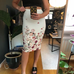 Kjol New look  - Stretchig kjol från New Look. Som ny.