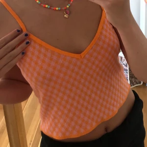 Rutig topp - Säljer denna rutiga topp från zara som endast är använd 1 gång. Budgivning❤️ titta gärna in mina andra annonser