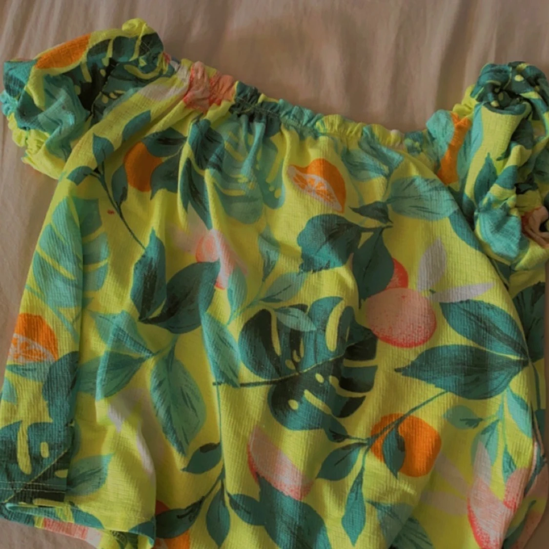 Ginatricot, blus t-shirt  - 91