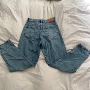 Weekday lash jeans, mom jeans