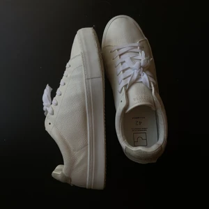 Sneaker - White sneakers