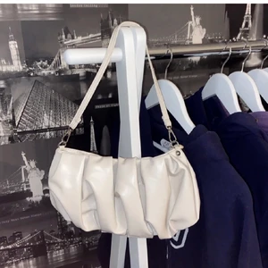 Väska - Supersöt väska som inte används längre. (Lånade bilder)