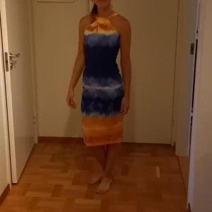 Dress - Beautiful dress, size 34 but fits more like 36. Only worn once