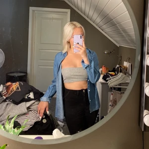 Gant skjorta  - Hej! Säljer denna gant skjortan. Aldrig använd. Nypris ca 700