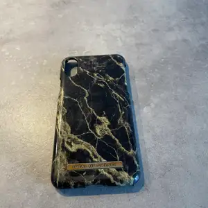 Använd iPhone X mobilskal 