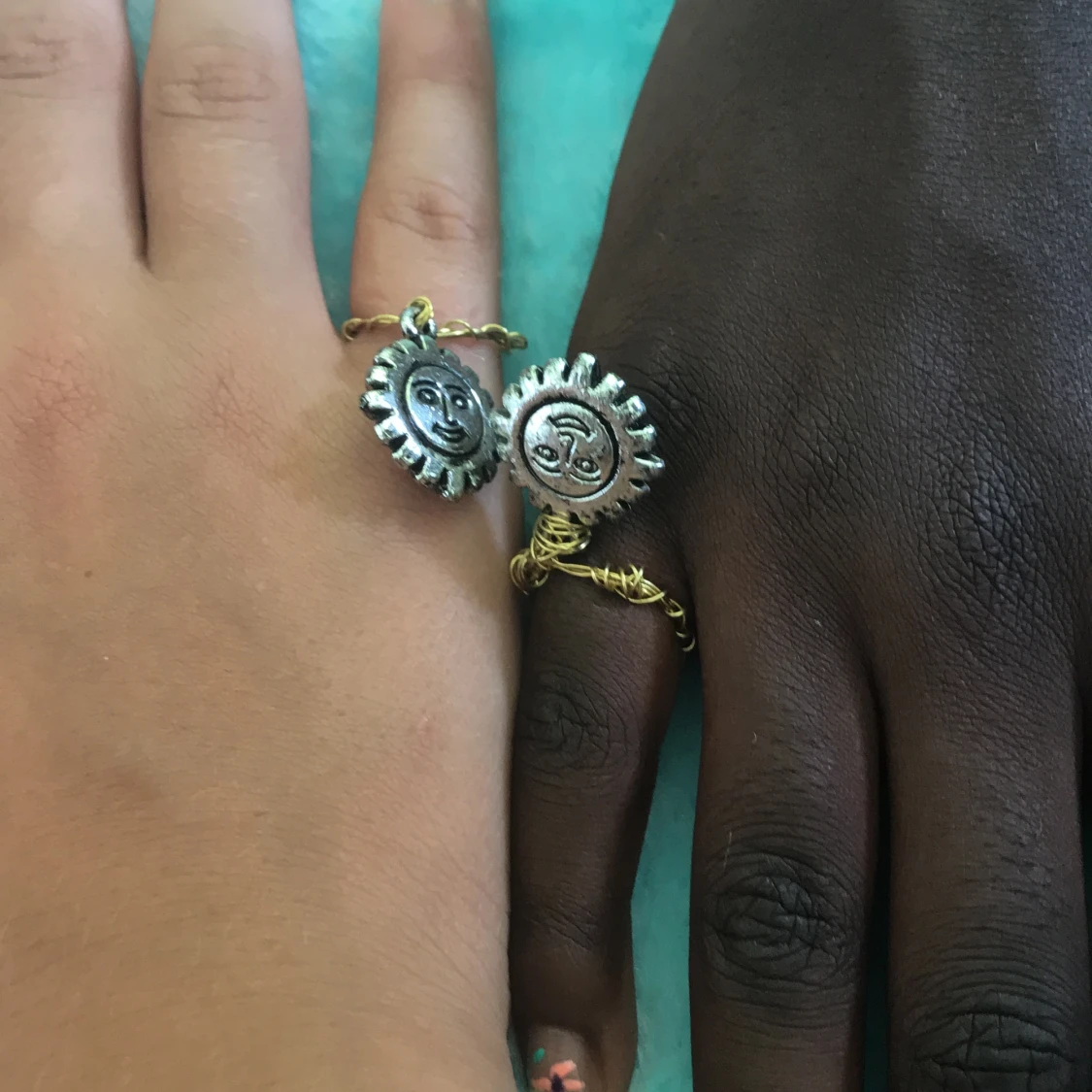 En ring för två bästisar  - 90