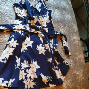 Shien storlek s - En vecka gammal ej använd