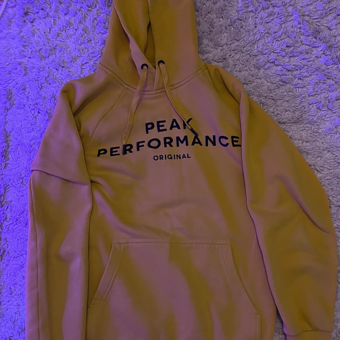 Peak performance hoodie  - 90