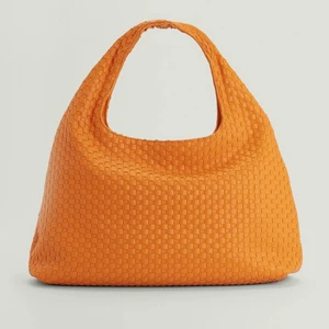 Väska NA-KD  - kollar intresset på min helt nya väska från NA-KD! 🧡 endast testad, säljer då det inte var min stil riktigt 🐅 hör av er vid intresse!! 