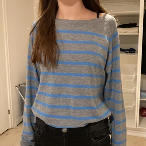 Randig tröja - Super snygg slutsåld ZARA tröja❤️