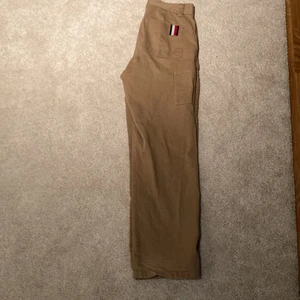 Work pants - Tommy hilfiger collection work pants, riktigt schysst fit. Inköpta för 2400 tror jag. Använt skick men inga hål eller fläckar. 7/10