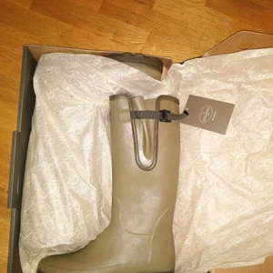 Stövlar strl 45 LE CHAMEAU nya - Helt nya och oanvända i kartong , nypris ca 3000kr