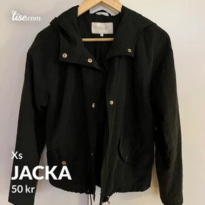 Jacka  - Söt jacka strl xs