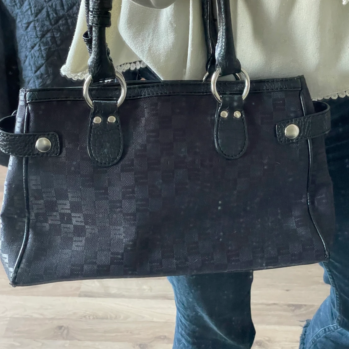 Svart vintage väska från Sisley - 90