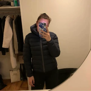 Colmar jacka  - Super fin dunjacka från Colmar!! Är en storlek M (46 i italiensk storlek)