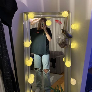 oversized tshirt  - Oversized posty tshirt från hm i strl M, sitter såhär på mig som har S. Säljer då den aldrig kommer till användning Köparen står för hälften av frakten💞💞 hälften av frakten blir 25kr så totalt 105kr💞