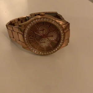 Fin regal klocka 🥰 - En fin regal klocka som inte längre används 💕