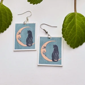 Örhängen - katt & måne - Handgjorda örhängen 