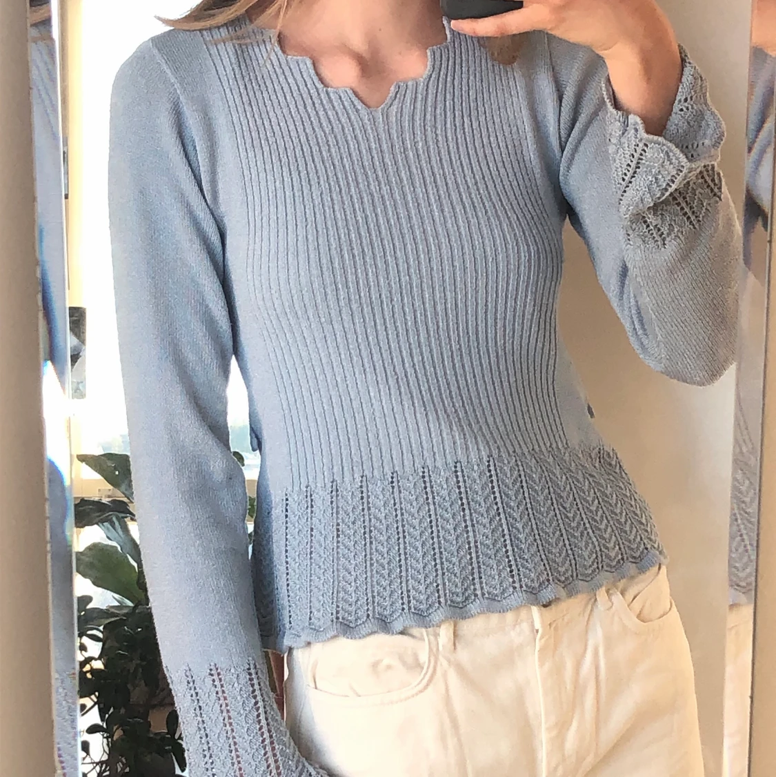 Superfin ljusblå tröja