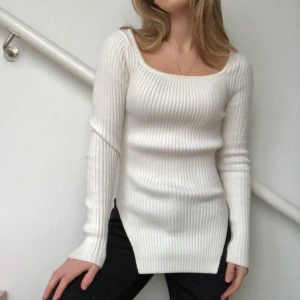 Topp  - Topp från Na-kd i storlek XS, men passar även Small. Aldrig använd och därför i väldigt fint skick!! Som ny! (Frakt inkluderat i priset)