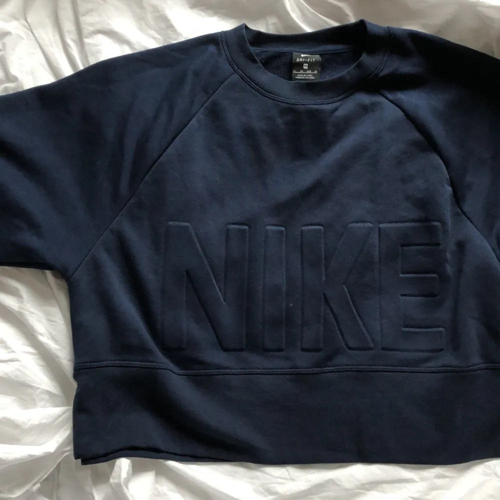 Tröja från Nike✨✨ frakt 72kr. Hoodies.