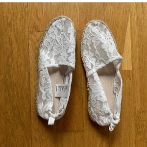 Skor  - Dom är aldrig använda 