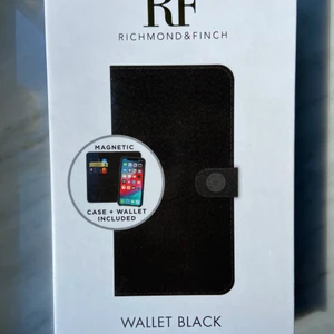 Mobilskal  - Säljer detta skal från richmond & finch i nyskick, aldrig använts. Passar för iPhone X/XS!  Jag står för leveransen via postnord 