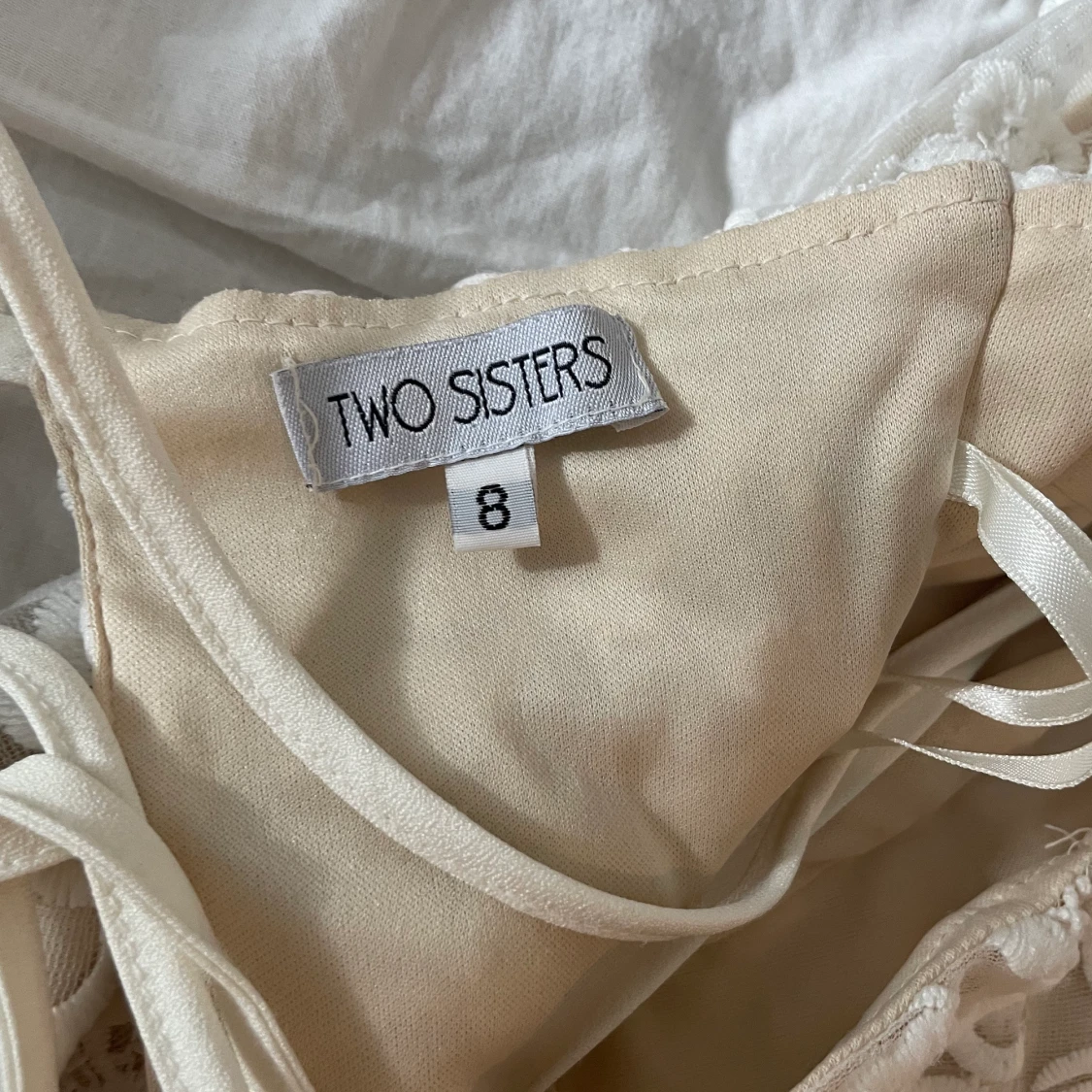 Spets klänning  - 91