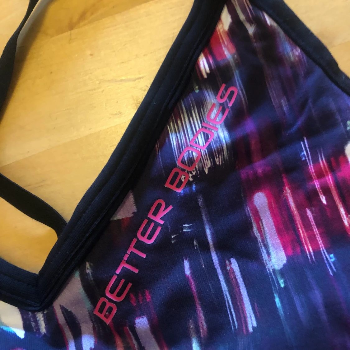 Ny träningstopp från Better Bodies stl M - 91