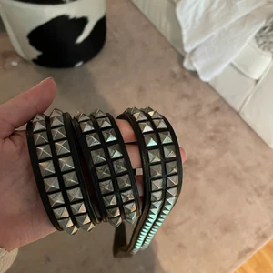 Super snyggt nitskärp - Säljer nu detta super fina nitskärpet från made in italy som jag köpte tidigare i år. Verkligen super snyggt men jag får tyvärr aldrig användning för det och säljer därför det❤️❤️