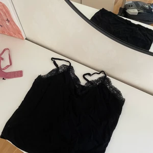 Linne ifrån forever 21 - Linne ifrån forever 21, storlek S. I fint skick 🌸