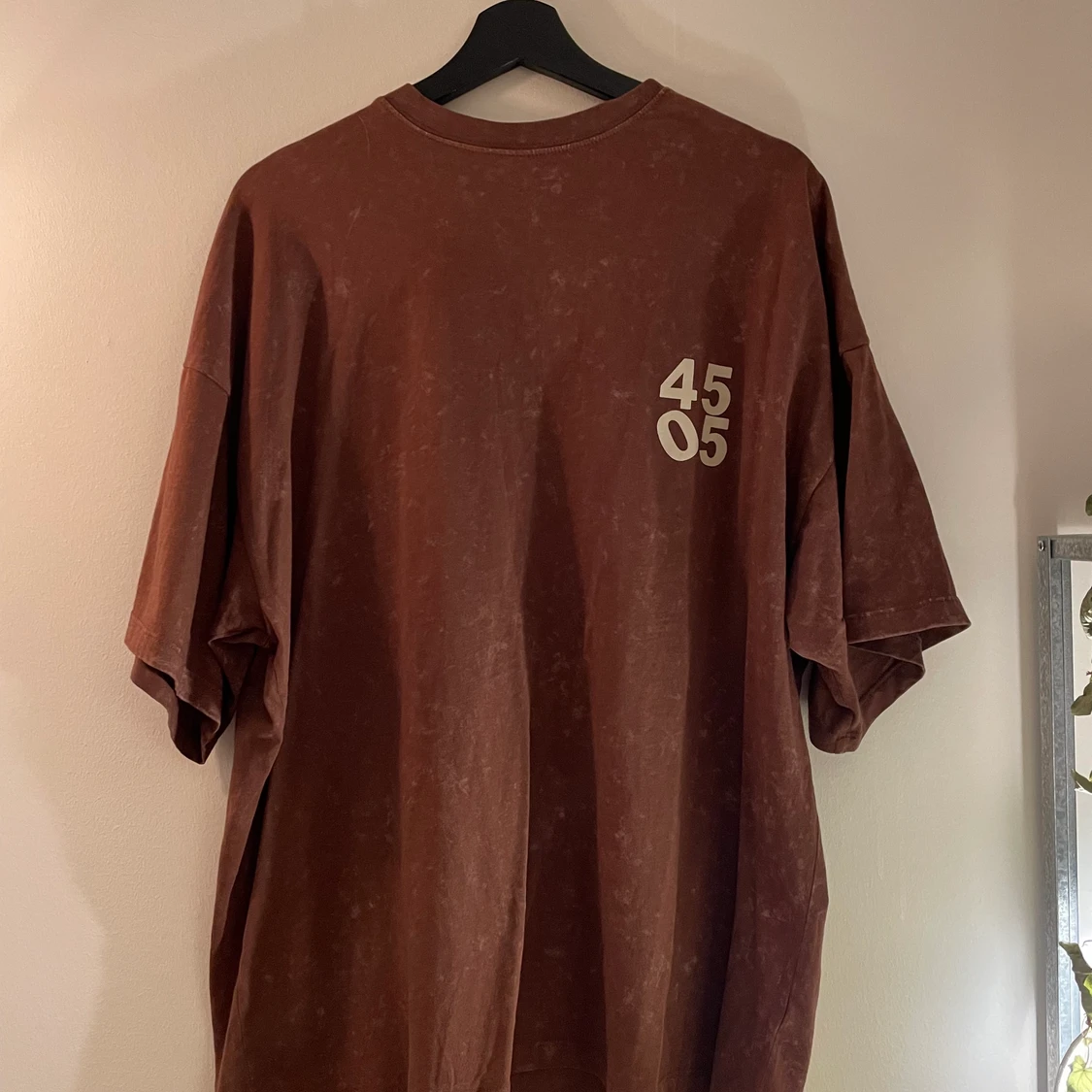 Oversized brun t-shirt - 90
