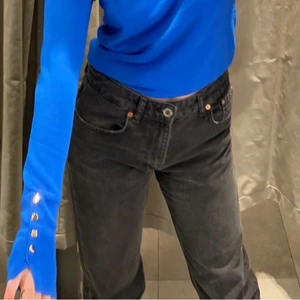 Midrise jeans Zara - Säljer nu mina midrise jeans ifrån zAra då dom har blivit för stora för mig:(((